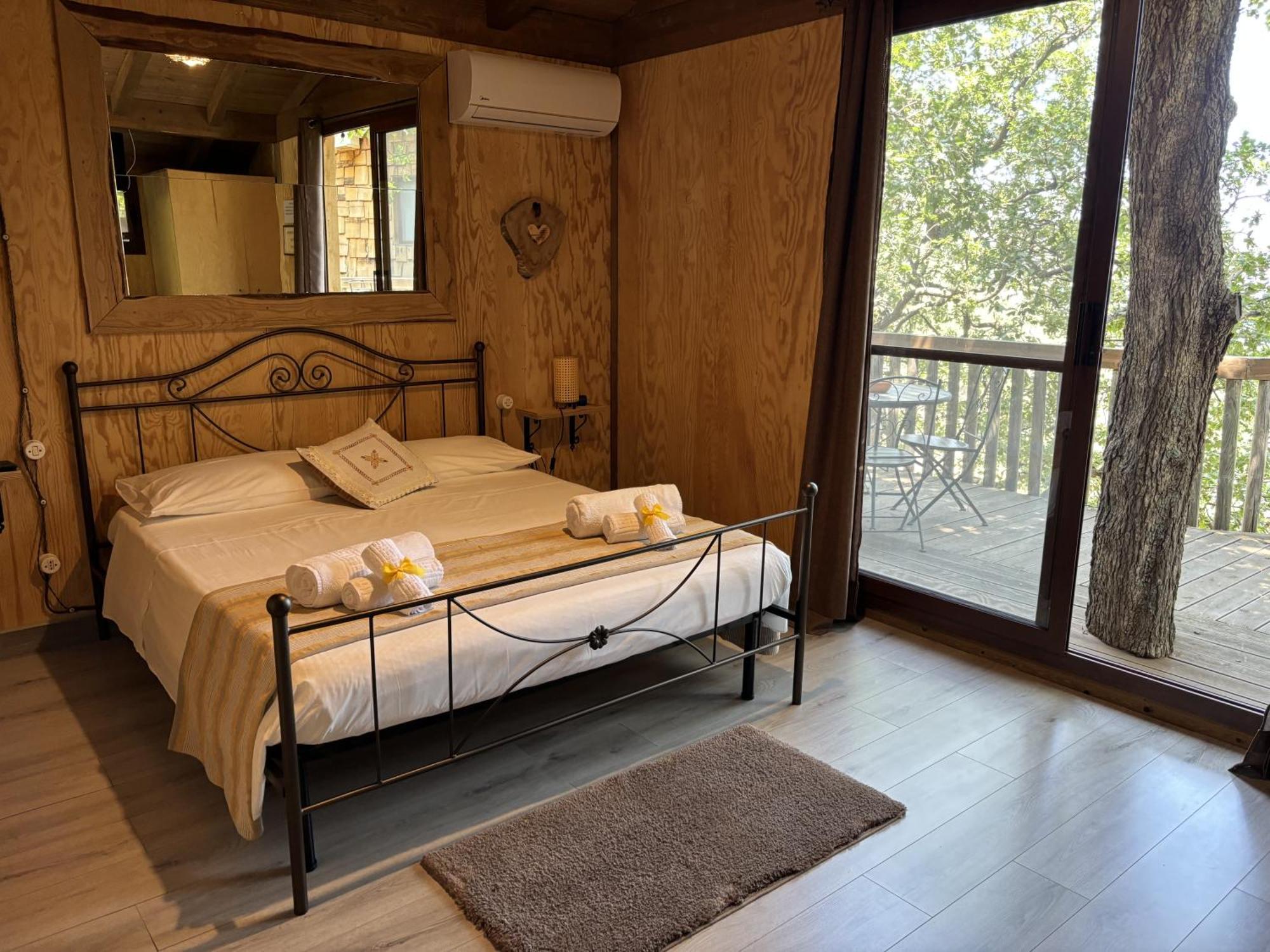 מסינה B & B Le Casette Sull'Albero Di Villa Alba מראה חיצוני תמונה
